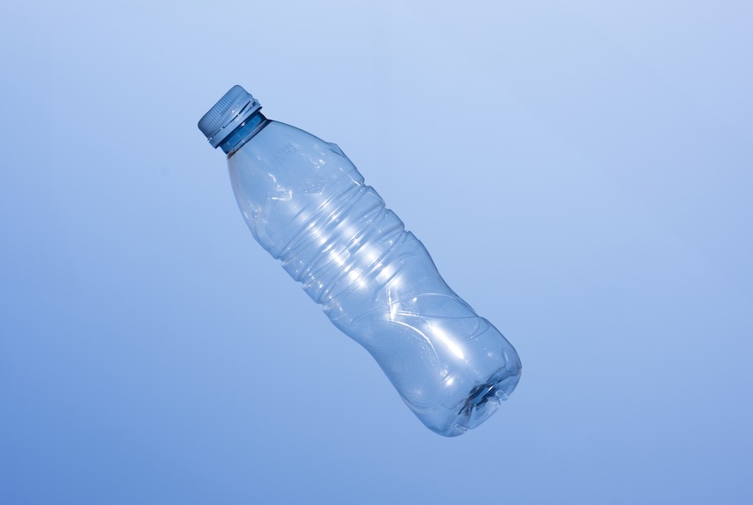 Not all plastics are the same. When it comes to recycling it is important to find out exactly what material you are dealing with. A newly developed method could help achieve this.  Credit: RUB, Kramer.