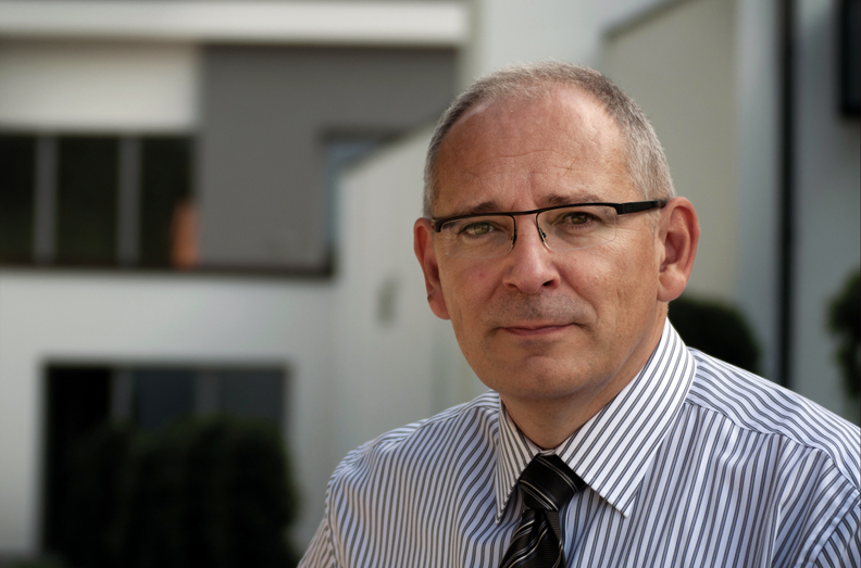 Professor Hugo Thienpont, Director of Brussels Photonics and coordinator of the PhotonHub program.