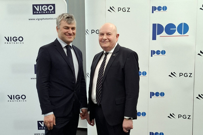 Adam Piotrowski, CEO of Vigo with Marek Adamiak, CEO of PCO.