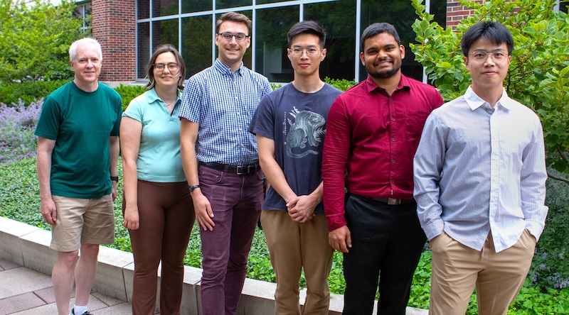 (from left) Professor Brian Cunningham, Amanda Bacon, Joseph Tibbs, Leyang Liu, Seemesh Bhaskar, Weinan Liu. Credit: Isaac Mitchell/UIUC.