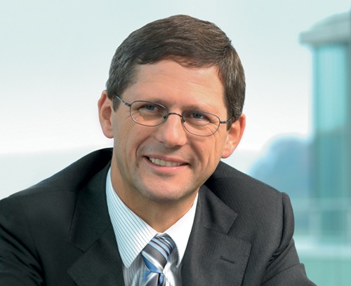 Already left a very strong legacy by his predecessor Dieter Kurz, new Zeiss CEO Michael Kaschke is looking forward to further strong business growth in the second half of the company's 2010-2011 financial year. Credit: Zeiss.