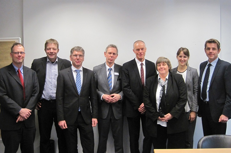 Industrial flavor: the VDMA's new photonics steering committee comprises representatives from some of Germany's best-known laser companies. They are pictured here with the head of the forum, Gerhard Hein (fourth from left). Credit: VDMA.