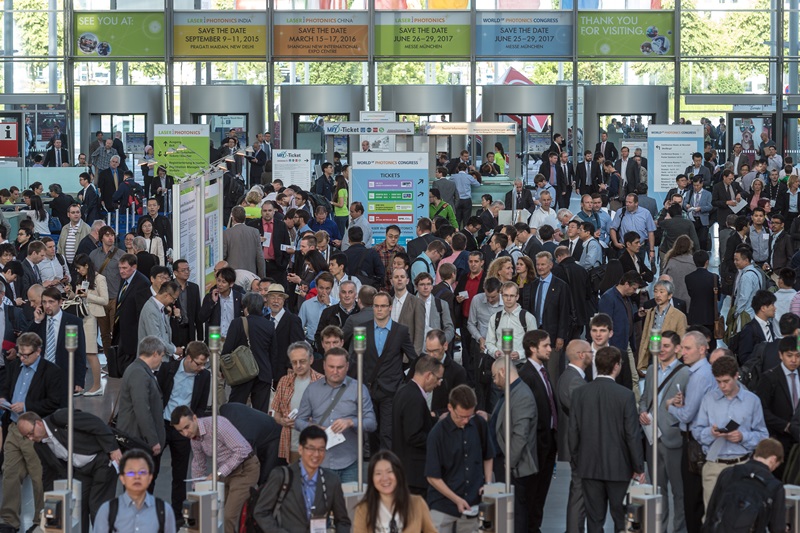 Crowds arrive at the Laser World of Photonics event in Munich, Germany. Biophotonics remains one of the hot topics dominating the event. Photo: Messe M&uuml;nchen.