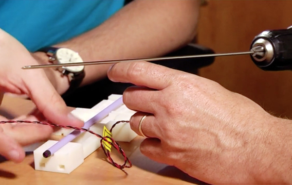 BendGuide provides real-time indication of deflection of surgery guide-wire.