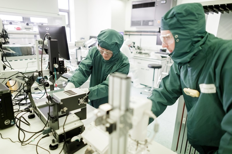 Perovskite solar cells under development at the UK company Oxford PV. Photo: Oxford PV.