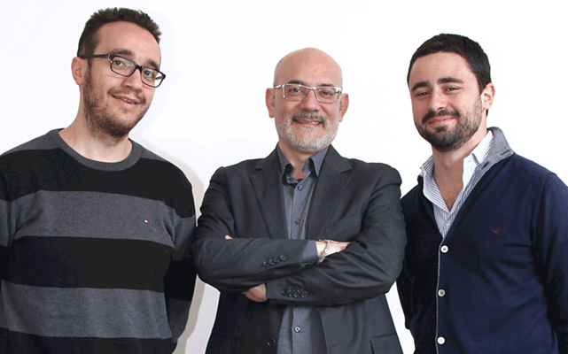Prof Spagnolo, center, with two of his team. Photo: university of Bari.
