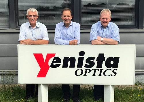 Exfo CEO Germain Lamond with Yenista's CEO Michiel Van Der Keur and CTO Alain Poudoulec.