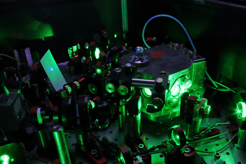 Good to go: Laser set up of the optical atomic clock developed at the QUEST Institute of PTB. (Photo: PTB).
