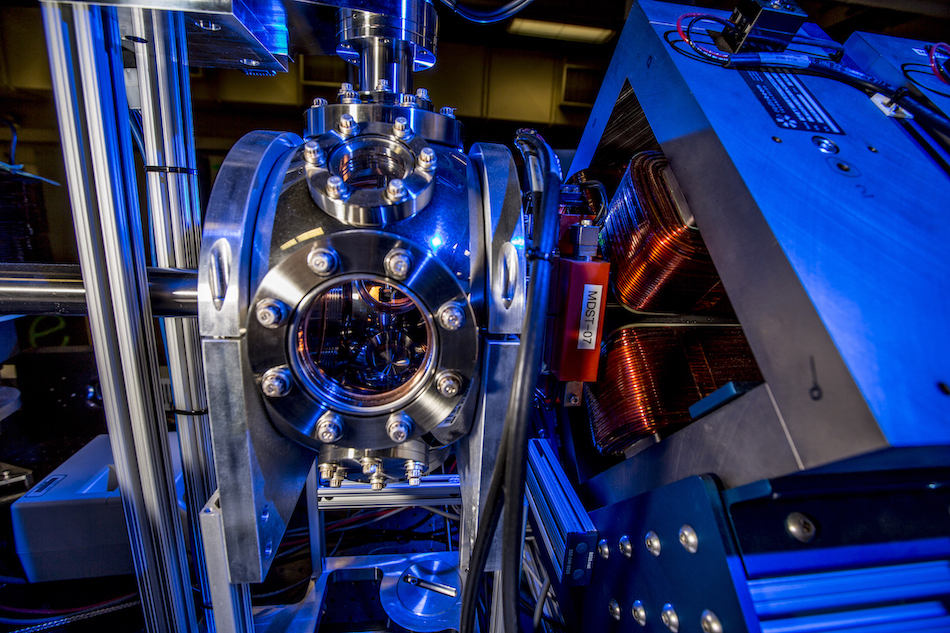 Lumitron's laser-Compton X-ray source uses technology developed at LLNL. Credit: Lumitron Technologies. 