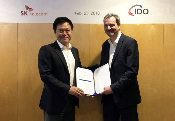 Park Jung-Ho, CEO and President of SK Telecom, and Gr&eacute;goire Ribordy, co-founder and CEO of ID Quantique, at the signing ceremony for strategic investment plan. Photo: SK Telecoms.