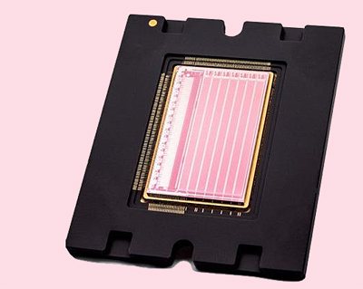 Packaged prototype of a multispectral TDI image sensor with 7 bands.
