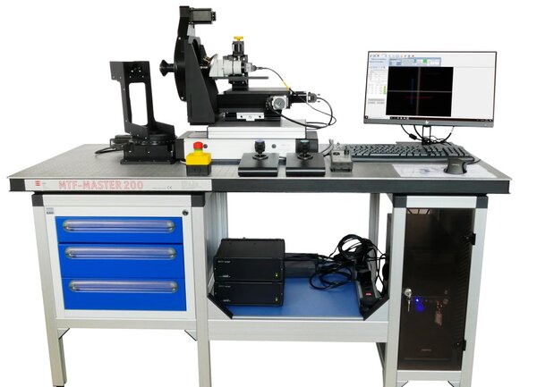 MTF Master 200 - Compact MTF Test Bench for short EFL and object angles 2w<200&deg; 