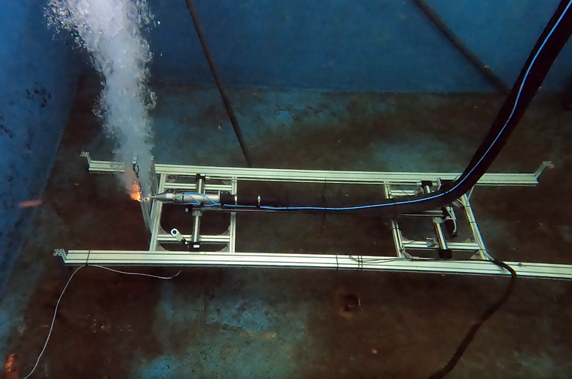 Decommissioning: underwater laser-cutting test in Hanover, Germany.