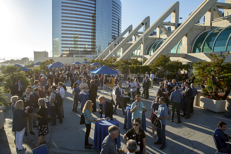 The symposium-wide welcome reception at 2021's SPIE Optics + Photonics.