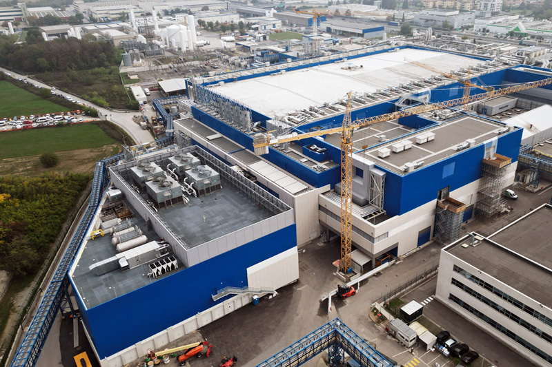 Trumpf is further expanding its VCSEL production site in Ulm, Germany.