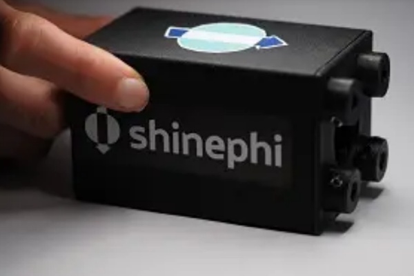 Compact interferometry