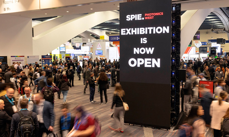 A bustling Moscone Center in San Francisco during 2025’s SPIE Photonics West.