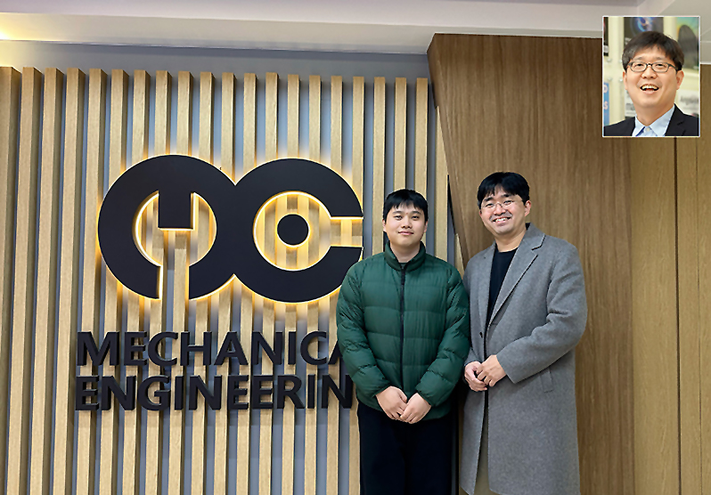 Vertical nanolaser innovators: Ji Tae Kim, Shiqi Hu, and Junsuk Rho.