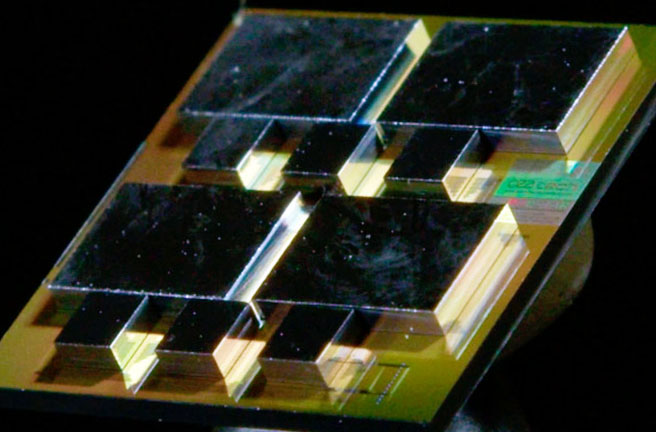 Detail view of the system-on-interposer. Click for info. Detail view of the system-on-interposer. Click for info.