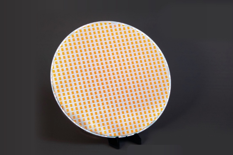 HyperLight's 'Chiplet' TFLN PICs