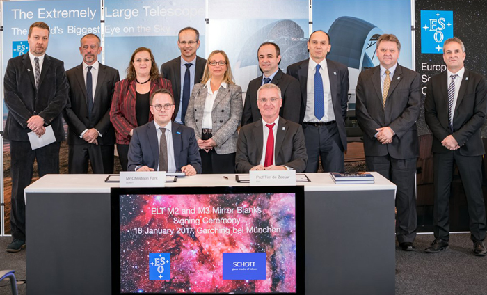 Participants in the ELT contract signature ceremony at ESO headquarters in Garching. 