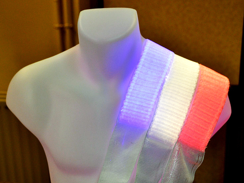 Knitted laser fabric can treat skin diseases.