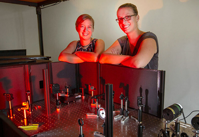 Power up: FSU researchers Sarah Wieghold and Assistant Professor Lea Nienhaus.