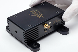 Compact dual-wavelength turnkey laser system for SERDS.