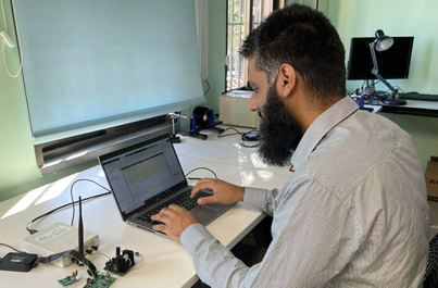 Re-thinking Li-Fi: Muhammad Sarmad Mir in the lab at IMDEA Networks.