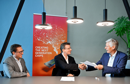 Smart move: Luc Augustin, CTO, Johan Feenstra, CEO, with Frank Baaijens of TU/e.