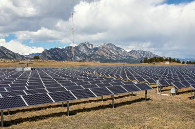 1MW photovoltaic array at NREL's Flatirons Campus.