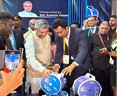 Slimline: Shri Ashwini Vaishnav unveils the new fiber at IMC 2023.