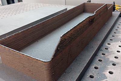 Such steel components (ca. 1500 mm x 400 mm) can be manufactured layer by layer.