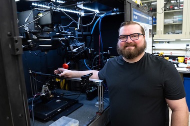 Caustic diagnostic: defects spotted