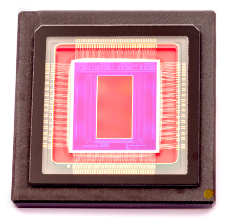 imec's 4K2K CMOS image sensor chip.