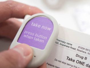 Healthy reminder: flexible display tags for medicines