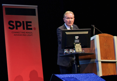 Fiber focus: Prof Sir David Payne delivers his S+D plenary talk. 